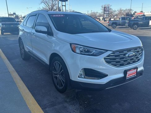 Used 2022 Ford Edge Titanium image 7