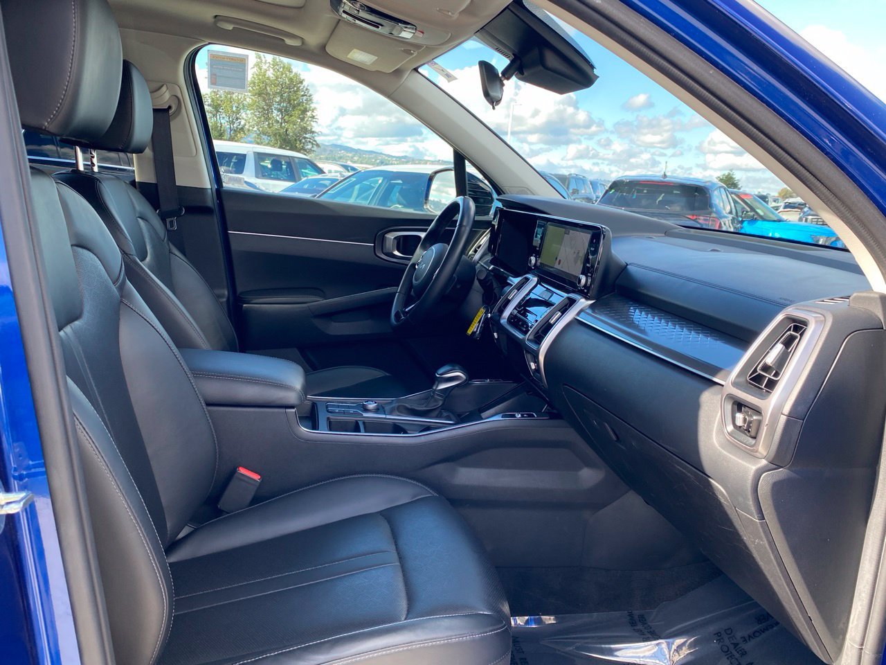 Certified 2023 Kia Sorento S w/ Panoramic Sunroof Package FWD image 26