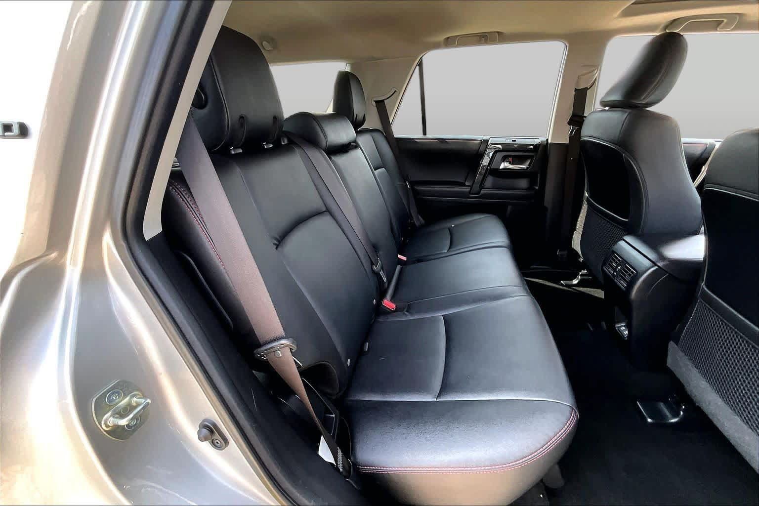 Used 2022 Toyota 4Runner TRD Off-Road Premium w/ TRD Black Wheel Package (TMS) AWD/4WD image 20