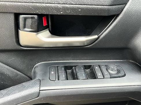 Used 2024 Toyota Tacoma TRD Sport image 12