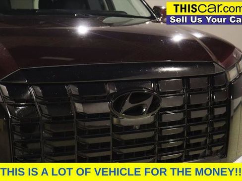 Used 2023 Hyundai Palisade Limited w/ Winter Package AWD/4WD image 12
