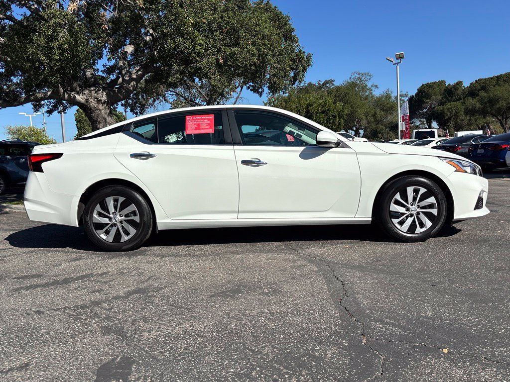 Certified 2021 Nissan Altima 2.5 S FWD image 5