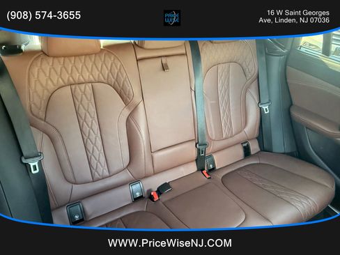 Used 2021 BMW X6 M50i w/ Executive Package image 23