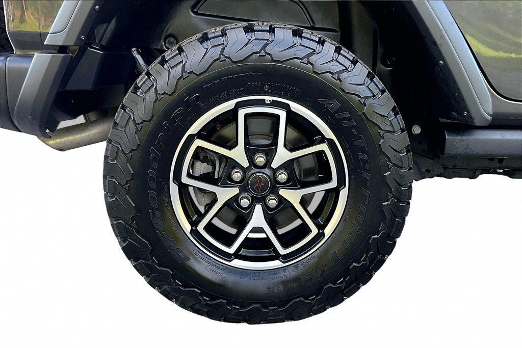 Used 2025 Jeep Wrangler Unlimited Rubicon w/ Convenience Group AWD/4WD image 33