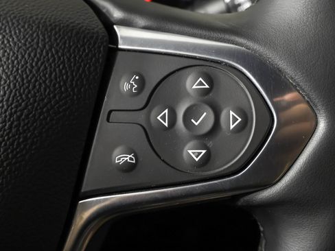 Used 2023 Chevrolet Traverse LT FWD image 28
