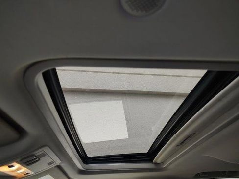 Used 2012 GMC Yukon XL 2500 SLT image 5