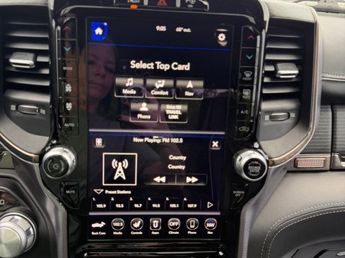 Used 2019 RAM 1500 Limited AWD/4WD image 18