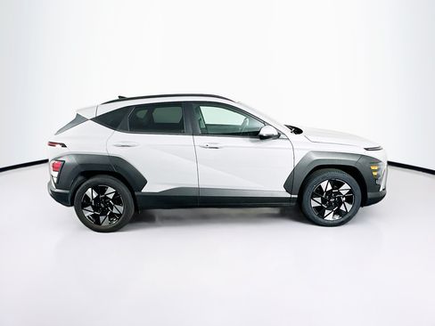Used 2025 Hyundai Kona SEL FWD image 10