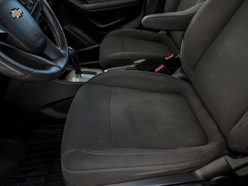 Used 2016 Chevrolet Trax LS FWD image 14