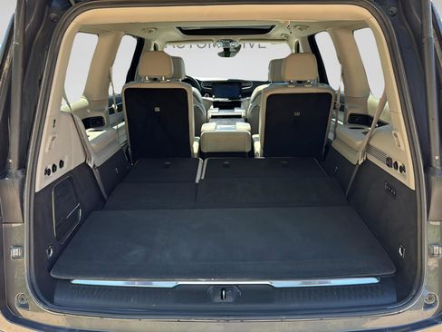 Used 2023 Jeep Grand Wagoneer 4WD image 25