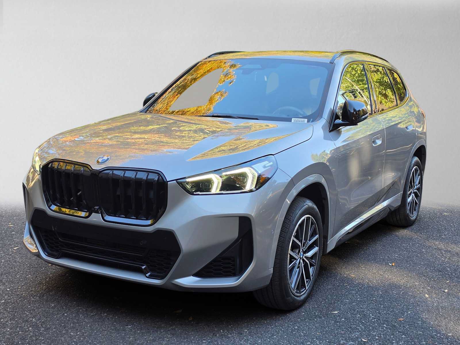 Used 2023 BMW X1 xDrive28i w/ Premium Package AWD/4WD image 7