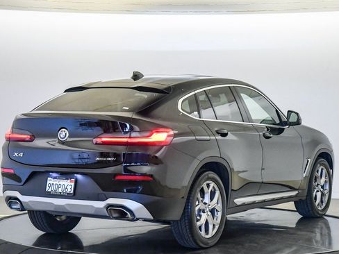 Used 2023 BMW X4 xDrive30i w/ Premium Package AWD/4WD image 4