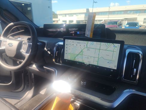 New 2026 Ford Expedition Tremor image 28