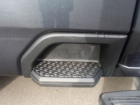 Used 2020 Chevrolet Silverado 3500 High Country w/ Technology Package image 7