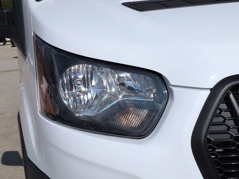 New 2026 Ford Transit 250 148 Medium Roof image 9