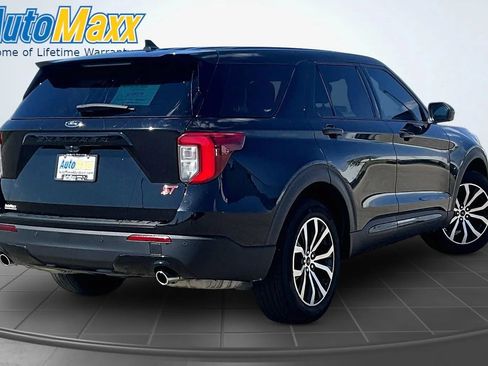 Used 2022 Ford Explorer ST-Line AWD/4WD image 9