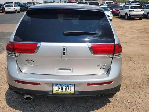 Used 2013 Lincoln MKX AWD w/ Wood Pkg image 4