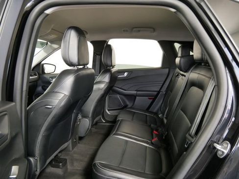Certified 2025 Ford Escape Platinum AWD/4WD image 14