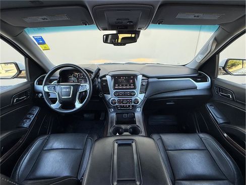 Used 2015 GMC Yukon XL SLT w/ Open Road Package AWD/4WD image 30