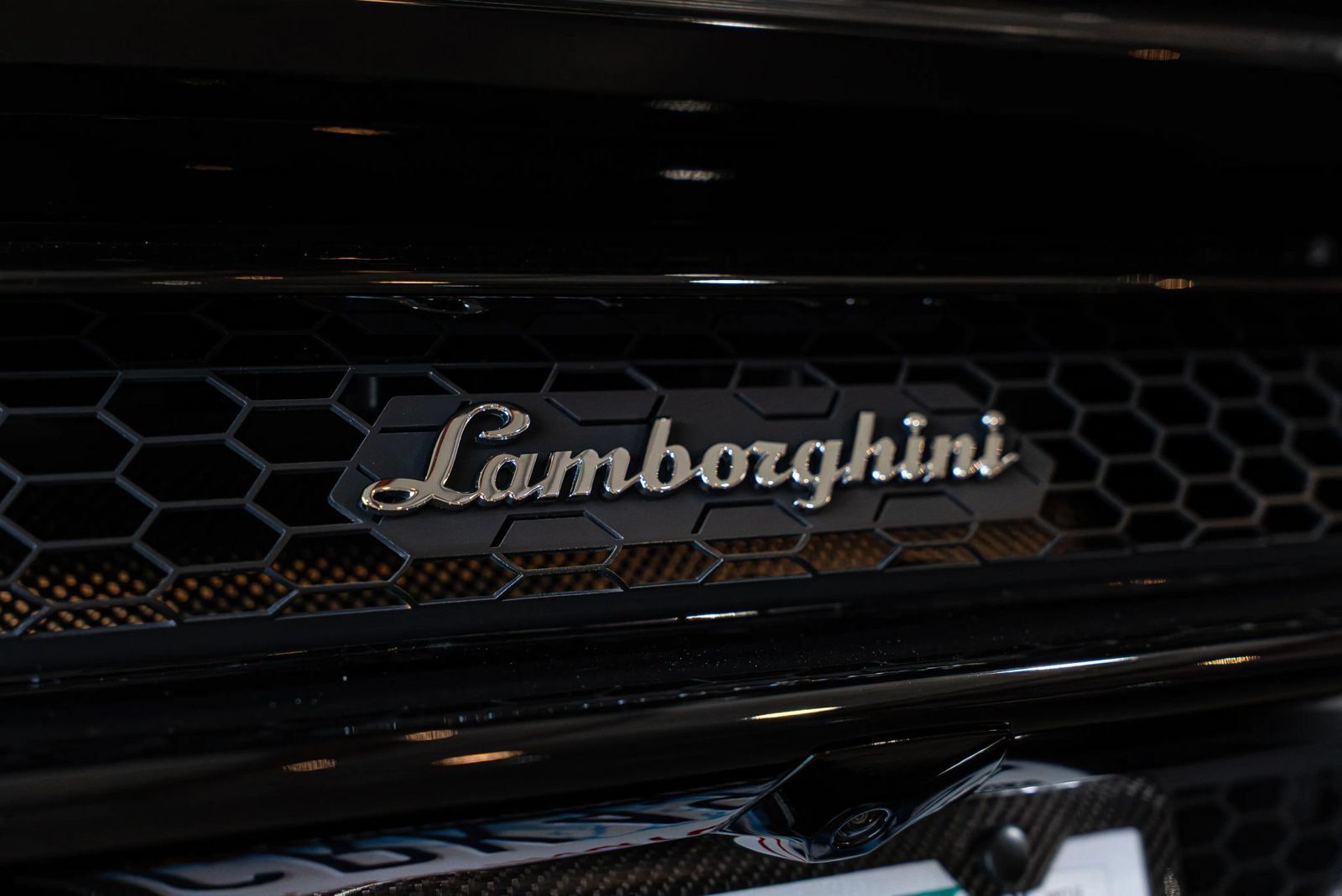 Used 2020 Lamborghini Huracan EVO AWD/4WD image 17