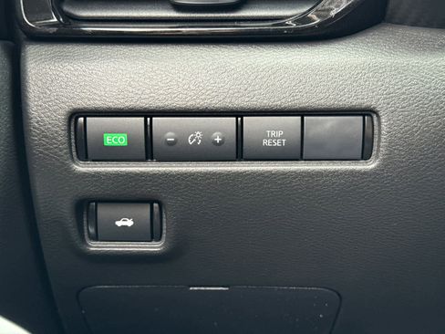 Used 2020 Nissan Sentra SR image 22