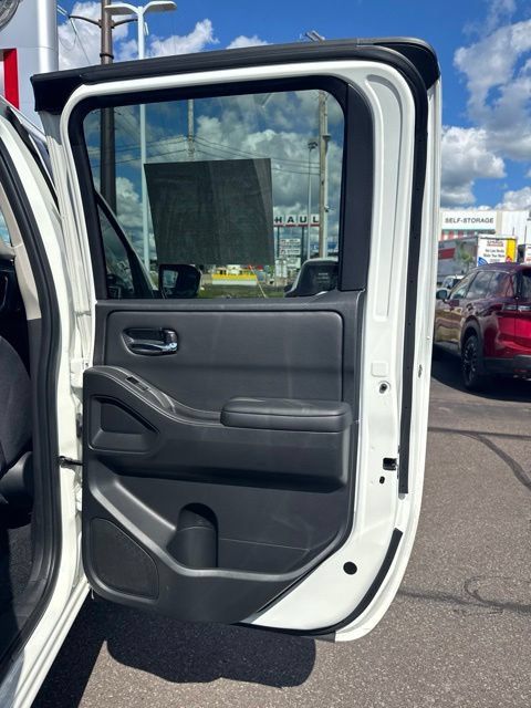 Certified 2025 Nissan Frontier SV w/ SV Convenience Package AWD/4WD image 21
