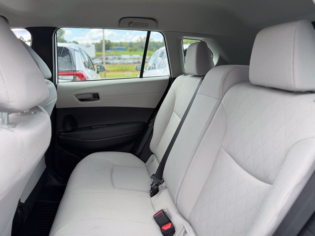 Used 2024 Toyota Corolla Cross L FWD image 5