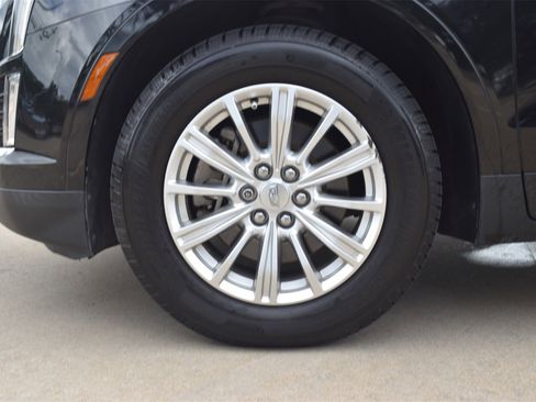 Used 2019 Cadillac XT5 FWD image 29