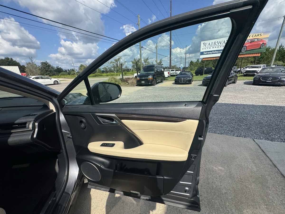 Used 2021 Lexus RX 350L Luxury w/ Accessory Package FWD image 26
