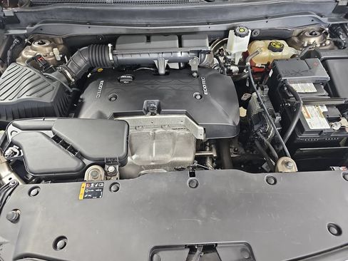 Used 2017 Buick Envision Essence AWD/4WD image 35