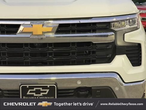 Used 2025 Chevrolet Silverado 1500 LT w/ Safety Package AWD/4WD image 9