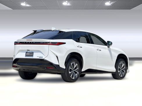 Certified 2023 Lexus RZ 450e Premium w/ Technology Package AWD/4WD image 9