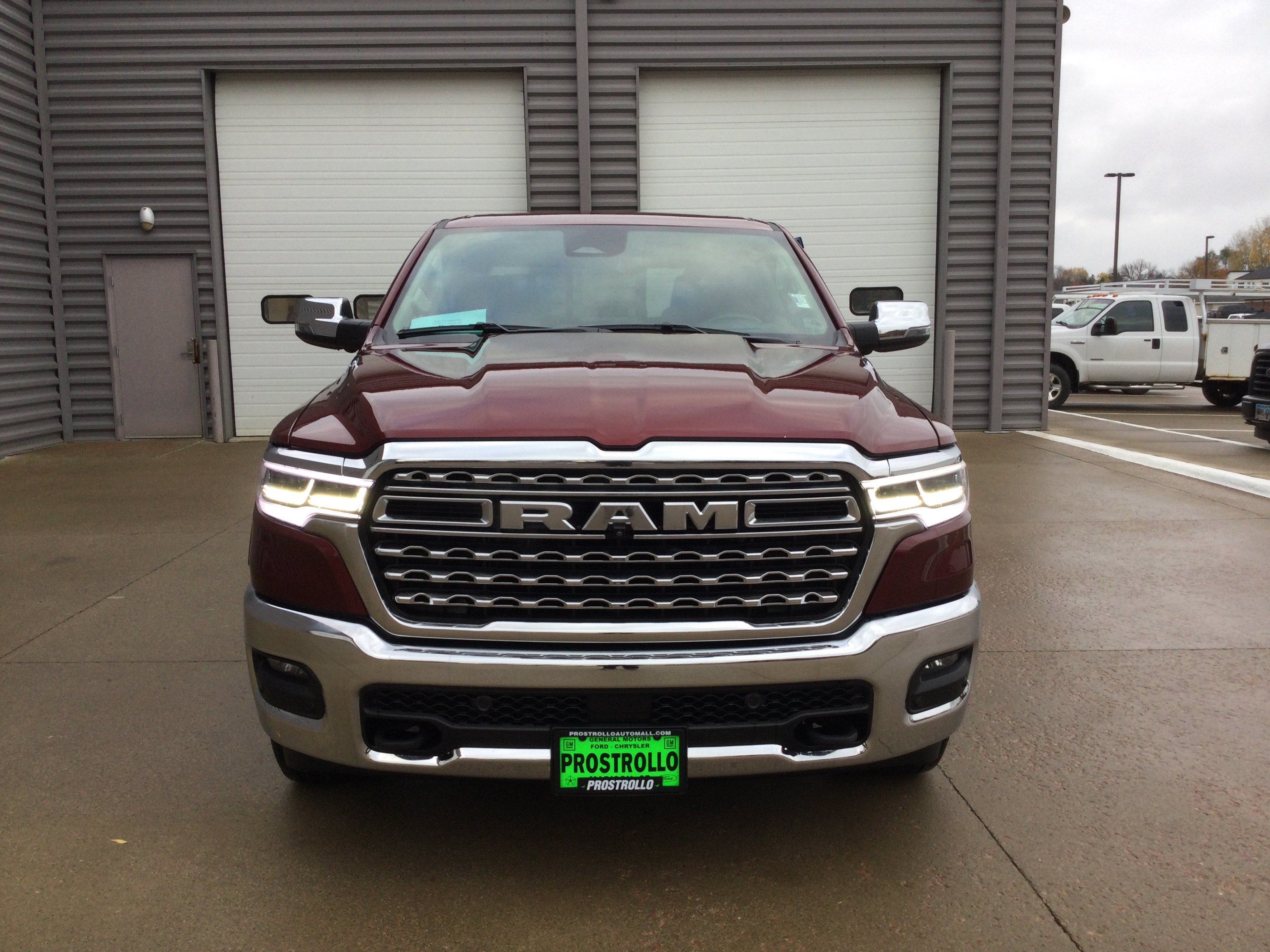 Used 2025 RAM 1500 Limited AWD/4WD image 3