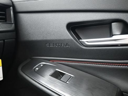 Used 2026 Nissan Sentra SR w/ Floor Mat Package FWD image 32