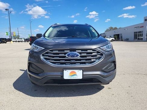 Used 2020 Ford Edge SE image 8