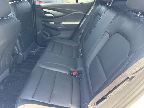 Used 2024 Buick Envista Sport Touring w/ Convenience I Package FWD image 24