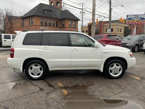 Used 2006 Toyota Highlander Limited image 2