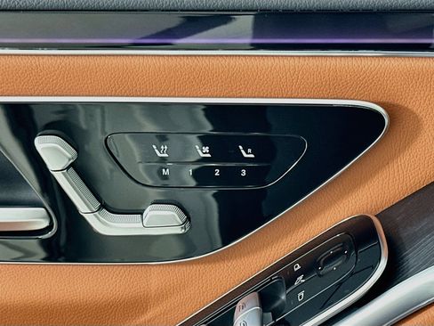 Certified 2022 Mercedes-Benz S 500 4MATIC image 22