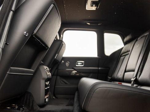 New 2027 Rolls-Royce Cullinan Black Badge AWD/4WD image 40