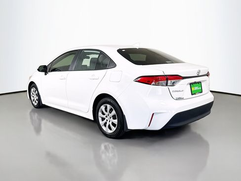 Used 2025 Toyota Corolla LE FWD image 7