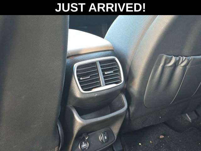 Used 2020 Hyundai Santa Fe SEL FWD image 8