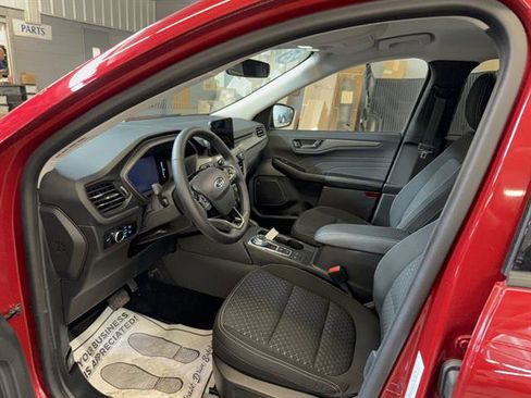 Certified 2023 Ford Escape Active AWD/4WD image 6