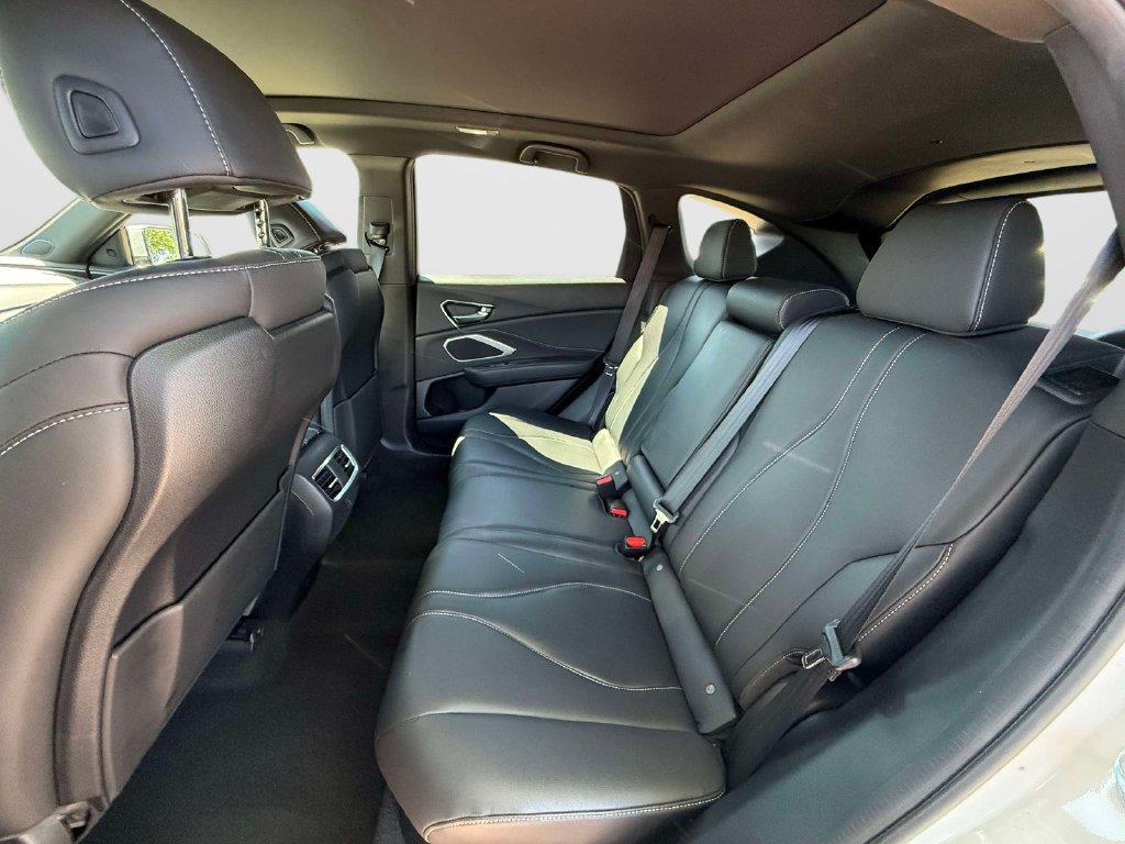Certified 2025 Acura RDX SH-AWD image 11