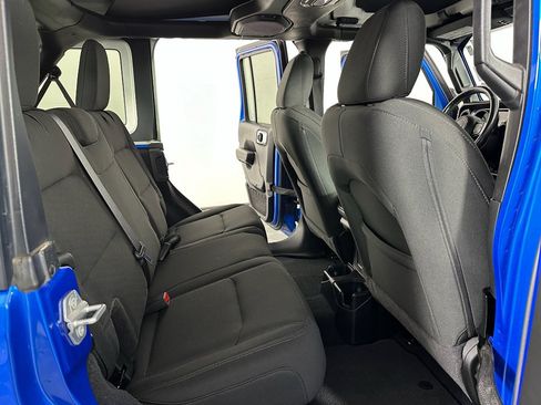 Used 2021 Jeep Wrangler Unlimited Sport image 11