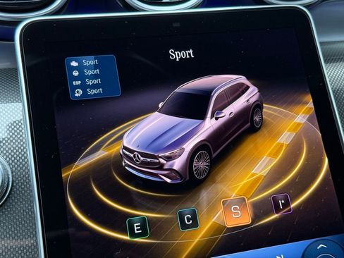 New 2026 Mercedes-Benz GLC 300 GLC 300 image 5