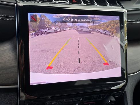 New 2025 Jeep Grand Cherokee L Limited image 9