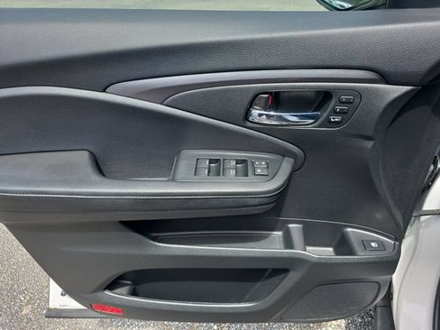 Used 2023 Honda Ridgeline RTL image 17