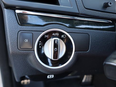 Used 2013 Mercedes-Benz E 350 Cabriolet image 18