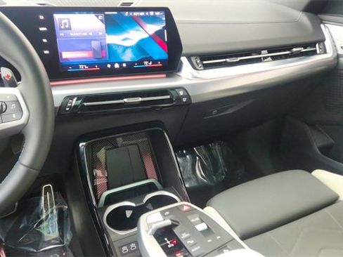 Used 2025 BMW X2 M35i image 46