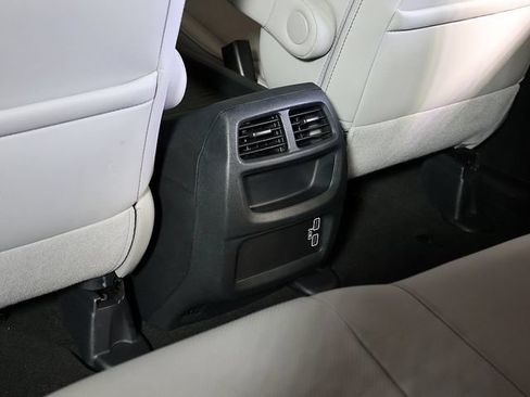 Used 2023 Honda Passport EX-L image 28